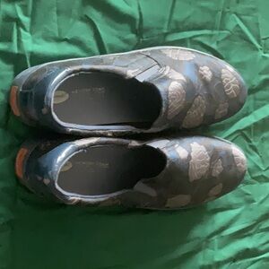 Dr Scholls slip-on sneaker size 10